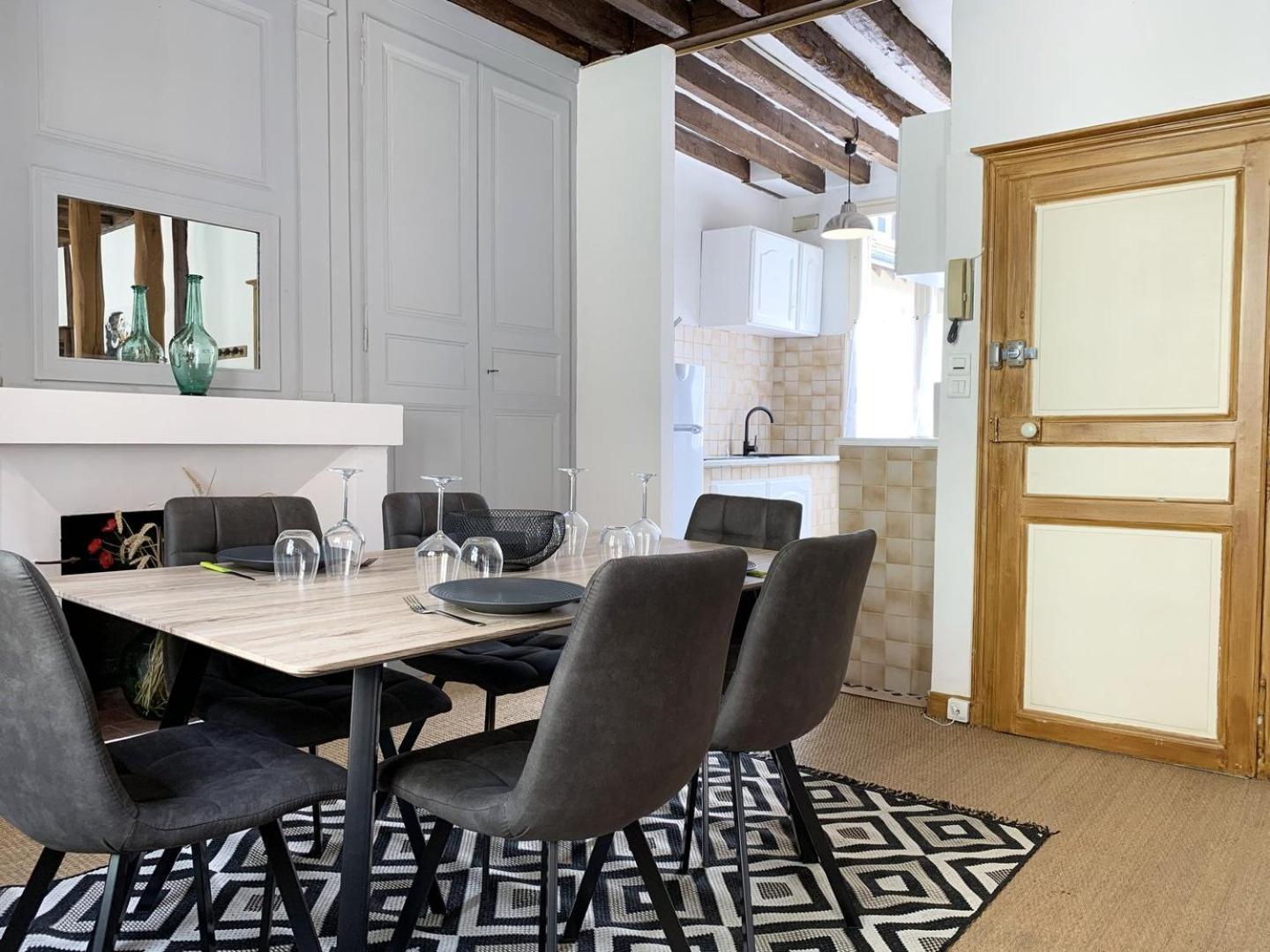 Le Clocher- Appartement Dans Le Coeur De Ville Chartres Exterior foto